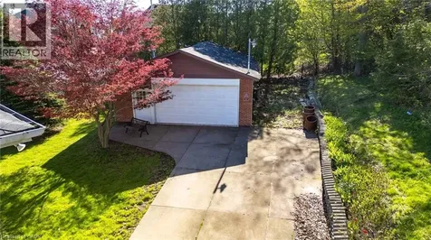 84 Homeside Avenue Hamilton ON L8G 3H1