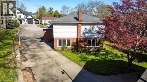 84 Homeside Avenue Hamilton ON L8G 3H1