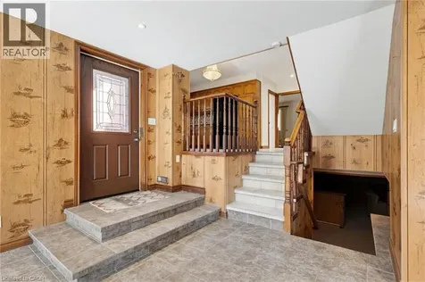84 Homeside Avenue Hamilton ON L8G 3H1
