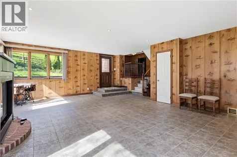 84 Homeside Avenue Hamilton ON L8G 3H1