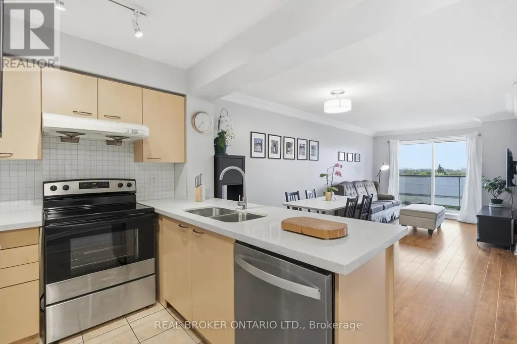 2 Clairtrell Road Toronto (willowdale East) ON M2N 7H5