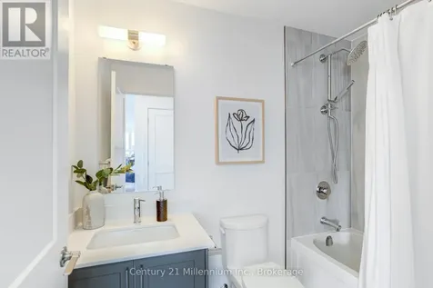 4 Kimberly Lane Collingwood ON L9Y 5T6