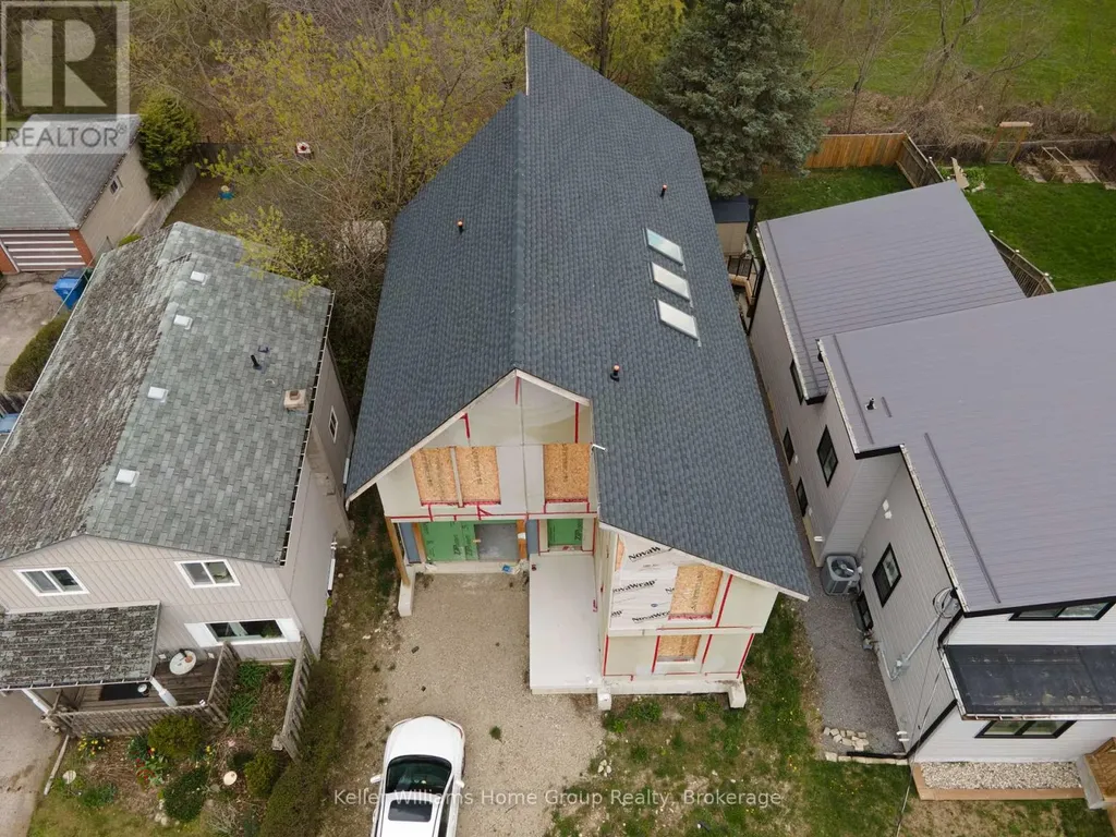 208 Grange Street Guelph (st. George's) ON N1E 2W1