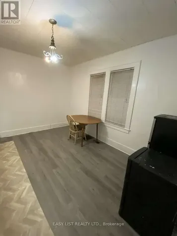 731-733 Partington Avenue Windsor ON N9B 2N6