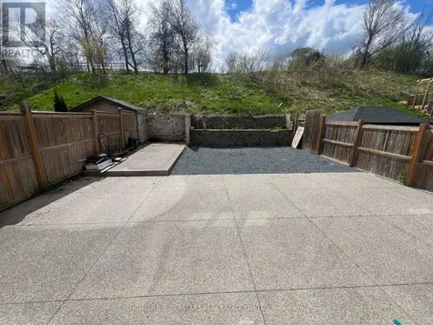 246 Gravel Ridge Trail Kitchener ON N2E 0B8