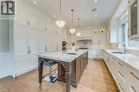 436 Willis Drive Oakville ON L6L 4V5