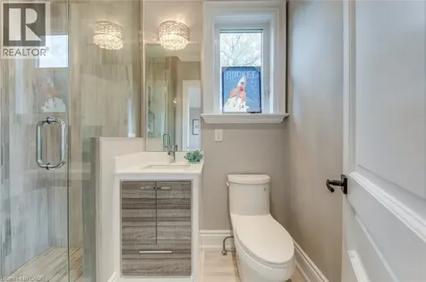 436 Willis Drive Oakville ON L6L 4V5