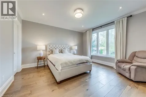 436 Willis Drive Oakville ON L6L 4V5