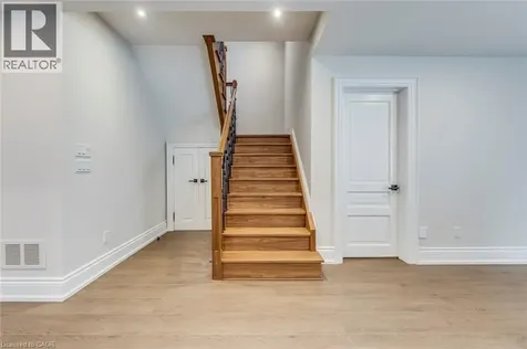 436 Willis Drive Oakville ON L6L 4V5
