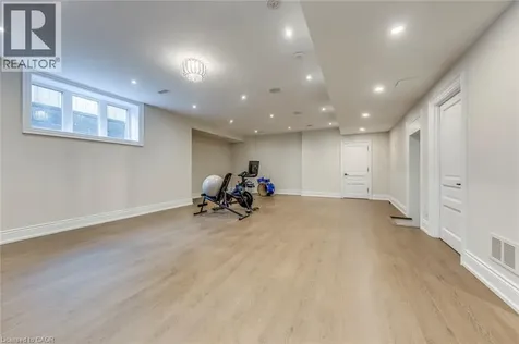 436 Willis Drive Oakville ON L6L 4V5