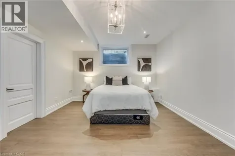 436 Willis Drive Oakville ON L6L 4V5