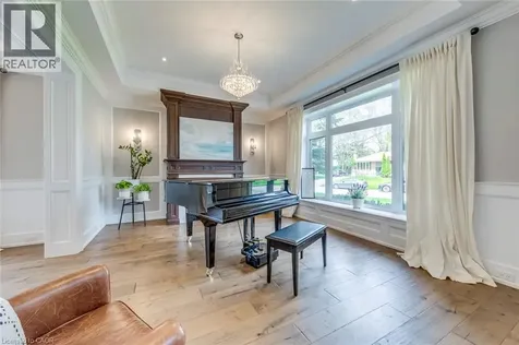 436 Willis Drive Oakville ON L6L 4V5