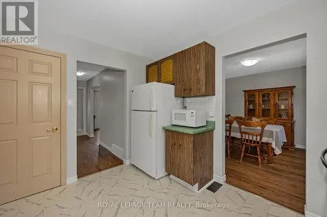 73 Southpark Drive Ottawa ON K1B 3B5