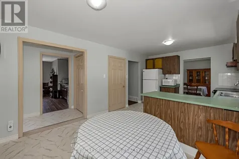 73 Southpark Drive Ottawa ON K1B 3B5