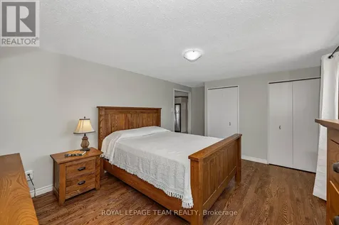 73 Southpark Drive Ottawa ON K1B 3B5