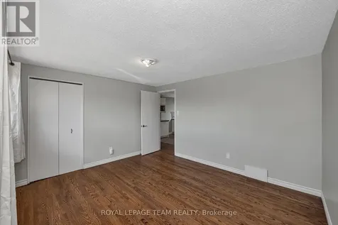 73 Southpark Drive Ottawa ON K1B 3B5