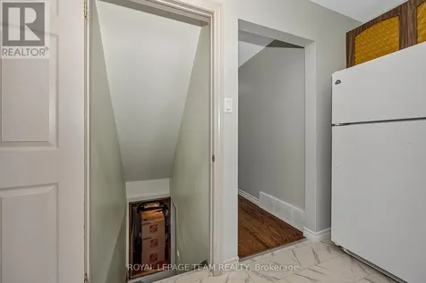 73 Southpark Drive Ottawa ON K1B 3B5