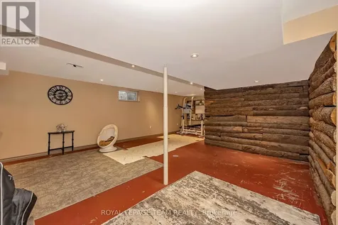 73 Southpark Drive Ottawa ON K1B 3B5