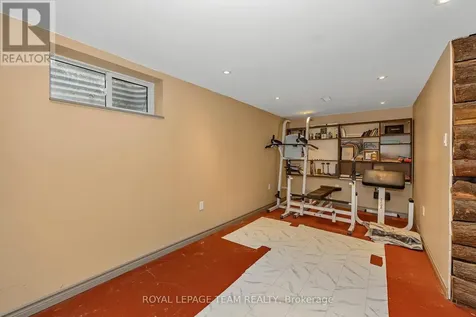 73 Southpark Drive Ottawa ON K1B 3B5
