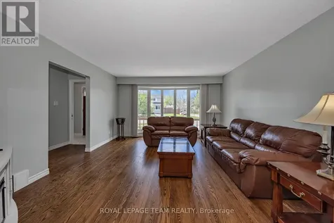 73 Southpark Drive Ottawa ON K1B 3B5