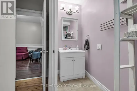 57 Lees Avenue Ottawa ON K1S 0B8