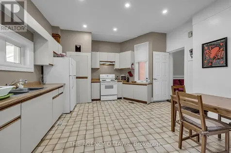 57 Lees Avenue Ottawa ON K1S 0B8
