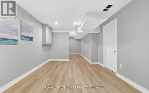 30 Bridlewreath Street Kitchener ON N2E 3V5