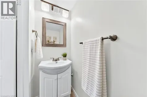 1177 Westerdam Road Mississauga ON L4Y 2H3