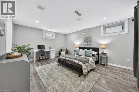 1177 Westerdam Road Mississauga ON L4Y 2H3
