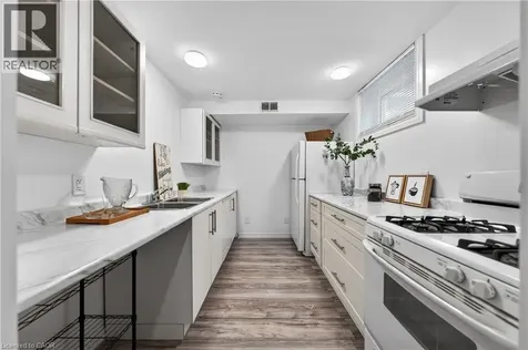 1177 Westerdam Road Mississauga ON L4Y 2H3