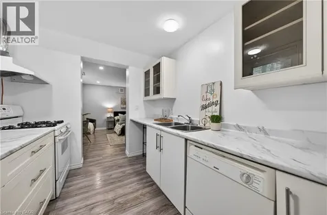 1177 Westerdam Road Mississauga ON L4Y 2H3