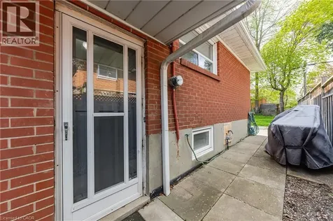 1177 Westerdam Road Mississauga ON L4Y 2H3