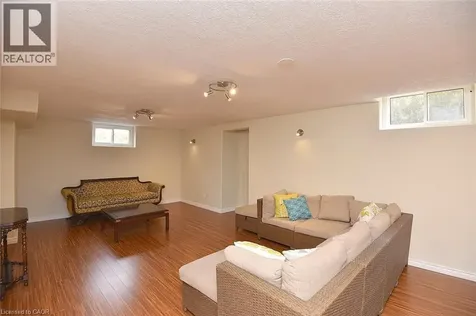 36 Tommar Place Hamilton ON L8G 5B4