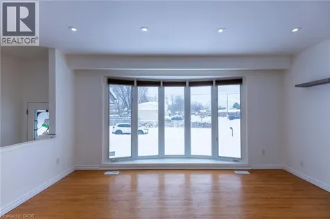 1 Eldrid Court Grimsby ON L3M 1Z1