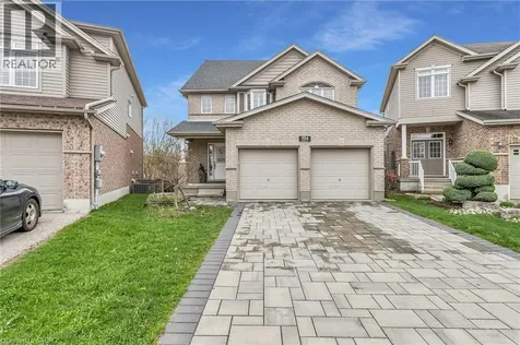 956 Banffshire Court Kitchener ON N2R 1W8