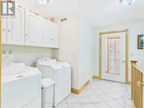390 Paradise Lake Street Huron-kinloss ON N0G 2H0