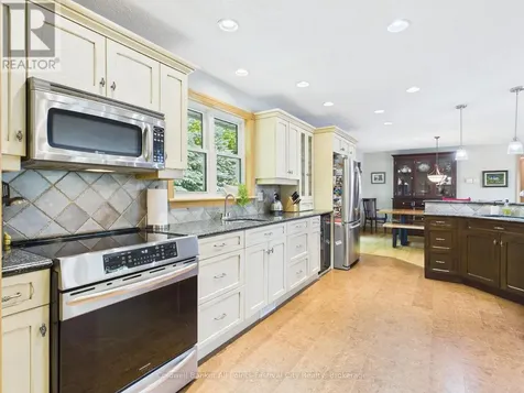 390 Paradise Lake Street Huron-kinloss ON N0G 2H0