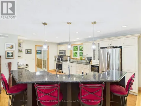 390 Paradise Lake Street Huron-kinloss ON N0G 2H0