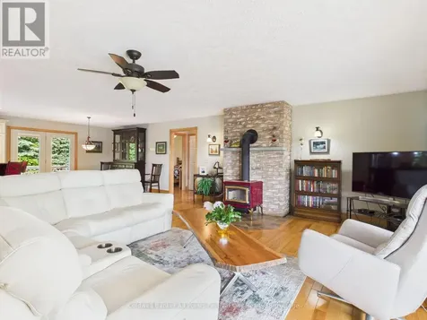 390 Paradise Lake Street Huron-kinloss ON N0G 2H0