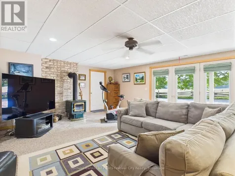390 Paradise Lake Street Huron-kinloss ON N0G 2H0