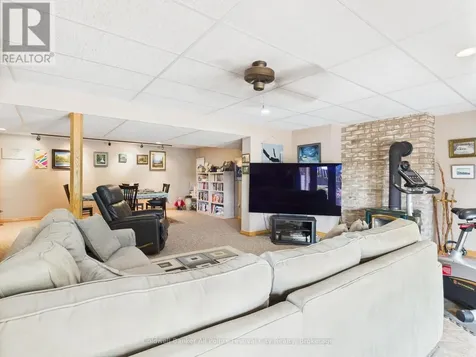 390 Paradise Lake Street Huron-kinloss ON N0G 2H0