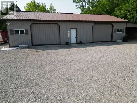 390 Paradise Lake Street Huron-kinloss ON N0G 2H0