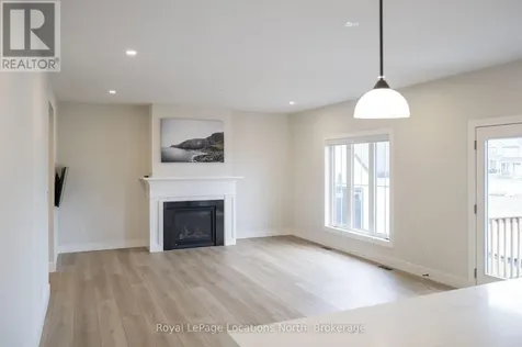 142 Black Willow Crescent Blue Mountains ON L9Y 5L7