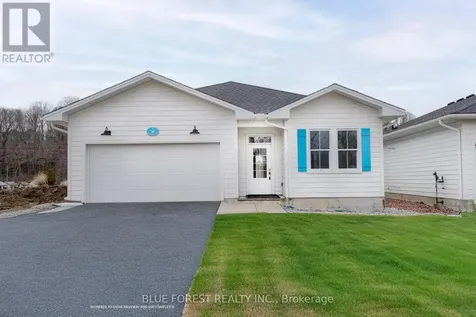 25 Harbour Way Central Elgin ON N5L 1C5