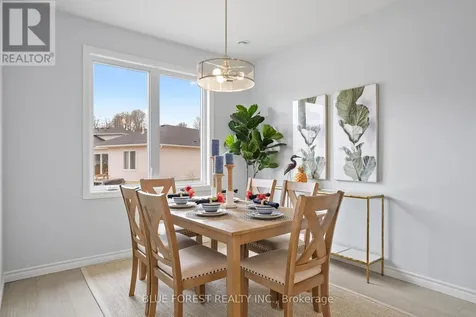 25 Harbour Way Central Elgin ON N5L 1C5