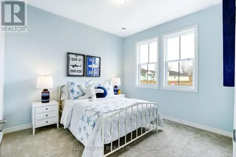 25 Harbour Way Central Elgin ON N5L 1C5