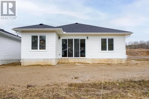 25 Harbour Way Central Elgin ON N5L 1C5