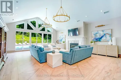 25 Harbour Way Central Elgin ON N5L 1C5