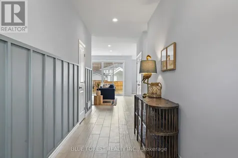 25 Harbour Way Central Elgin ON N5L 1C5