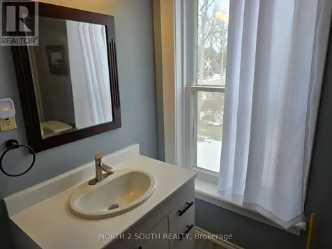21 Johnson Road Brantford ON N3S 7E8